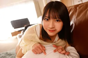 Chị gái lần đầu có anh người yêu còn nhiều ngỡ ngàng nên mượn buồi thằng em tập trước