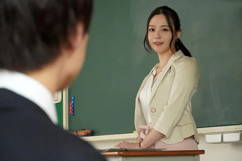 Mối tình bí mật với cô giáo và lời hứa sẽ nện sau khi cậu tốt nghiệp
